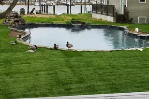 230 W Islip Rd, West Islip, NY 11795 - Photo 45