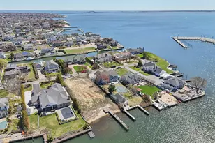 230 W Islip Rd, West Islip, NY 11795 - Photo 49
