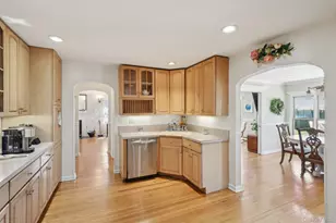 230 W Islip Rd, West Islip, NY 11795 - Photo 15