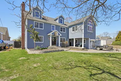 230 W Islip Road, West Islip, NY 11795 - Photo 5