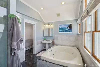 230 W Islip Road, West Islip, NY 11795 - Photo 31