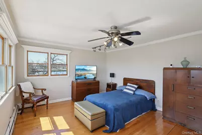 230 W Islip Road, West Islip, NY 11795 - Photo 21
