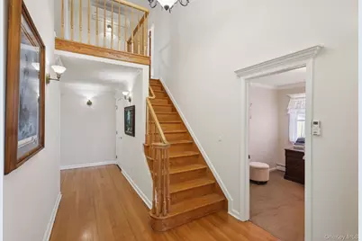 230 W Islip Road, West Islip, NY 11795 - Photo 37