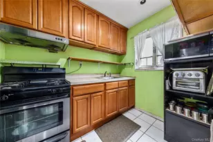 221-15 Manor Rd, Queens Village, NY 11427 - Photo 13