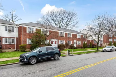 221-15 Manor Road #UPPER, Queens Village, NY 11427 - Photo 5