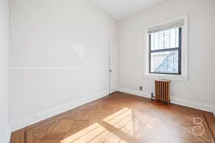 36-13 10th St, Astoria, NY 11106 - Photo 3