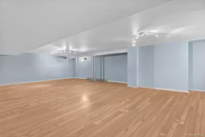 11 Fraydun Lane, Scarsdale, NY 10583 - Photo 17