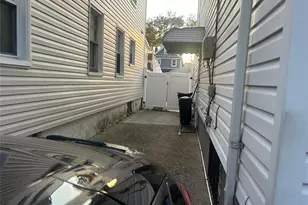 129-40 135th St, Jamaica, NY 11420 - Photo 7