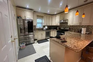 129-40 135th St, Jamaica, NY 11420 - Photo 9