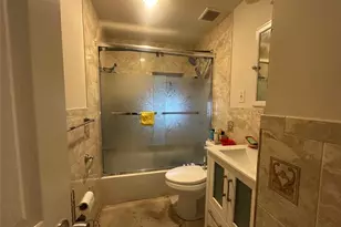 129-40 135th St, Jamaica, NY 11420 - Photo 19