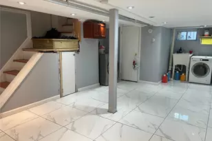 129-40 135th St, Jamaica, NY 11420 - Photo 11