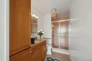 166-25 Powells Cove Blvd, Whitestone, NY 11357 - Photo 13