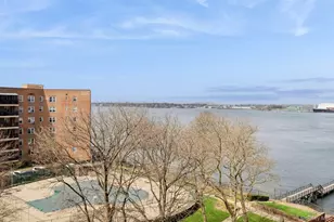 166-25 Powells Cove Blvd, Whitestone, NY 11357 - Photo 19