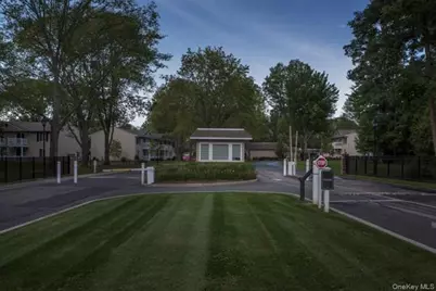 45 Country Club Drive #26A, Coram, NY 11727 - Photo 3