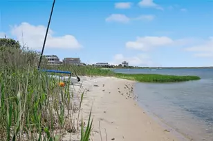 846 Dune Rd, Westhampton Beach, NY 11978 - Photo 9