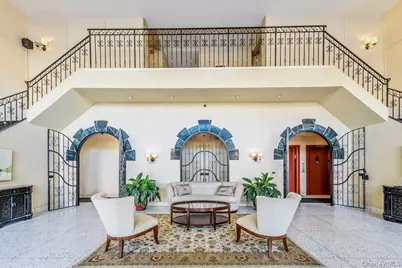 370 W Broadway #4J, Long Beach, NY 11561 - Photo 3