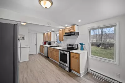 16 Titus Road, Poughkeepsie, NY 12603 - Photo 13