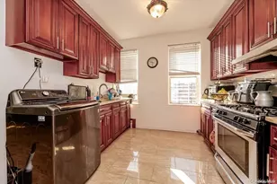 78-01 69th Rd, Middle Village, NY 11379 - Photo 13