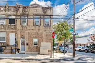 78-01 69th Rd, Middle Village, NY 11379 - Photo 7