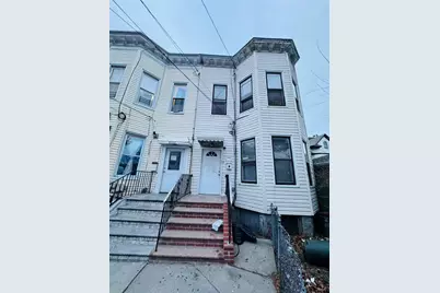 80-25 86 Rd, Woodhaven, NY 11421 - Photo 1