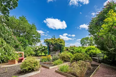 652 Noyack Path, Water Mill, NY 11976 - Photo 5