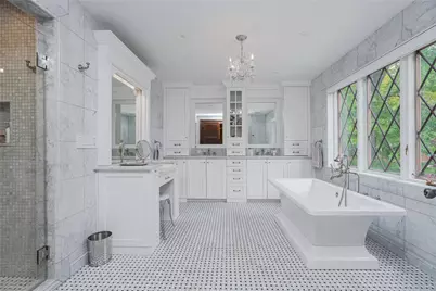 42 Elmhurst Avenue, New York, NY 10301 - Photo 3