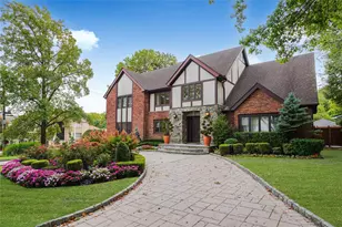 42 Elmhurst Ave, New York, NY 10301 - Photo 49