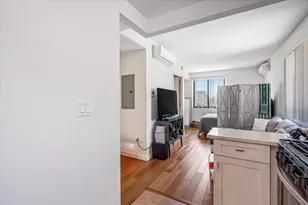 87-22 51st Ave, Elmhurst, NY 11373 - Photo 5