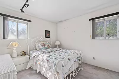 28 Sycamore Lane, Commack, NY 11725 - Photo 17