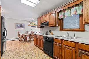 28 Sycamore Ln, Commack, NY 11725 - Photo 11