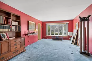 28 Sycamore Ln, Commack, NY 11725 - Photo 5