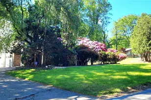 2 N Eckerson Ln, Spring Valley, NY 10977 - Photo 43