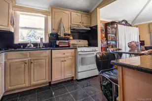 13506 62nd Road Rd, Flushing, NY 11367 - Photo 7