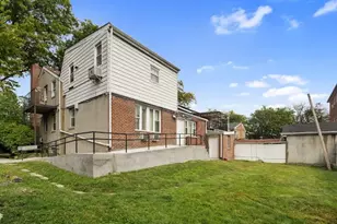 1214 Pelham Pkwy S, Bronx, NY 10461 - Photo 29