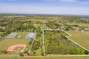 1685 Peconic Ln, Peconic, NY 11958 - Photo 19