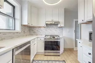 143-50 Hoover Ave, Briarwood, NY 11435 - Photo 9