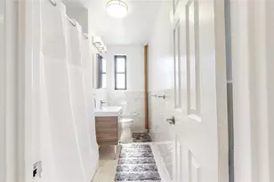 143-50 Hoover Ave, Briarwood, NY 11435 - Photo 21