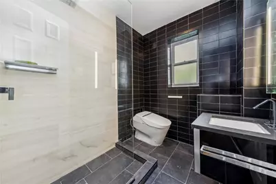 49 Marble Hill Avenue, New York (Manhattan), NY 10463 - Photo 9