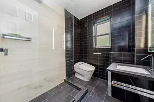 49 Marble Hill Ave, New York (Manhattan), NY 10463 - Photo 9