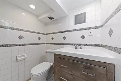 49 Marble Hill Avenue, New York (Manhattan), NY 10463 - Photo 11