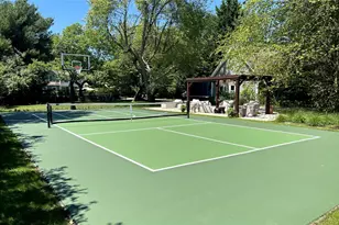 203 Noyack Rd, Southampton, NY 11968 - Photo 9