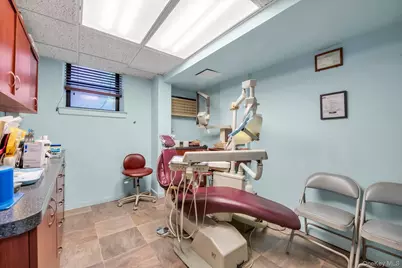 69-40 Yellowstone Blvd #9, Forest Hills, NY 11375 - Photo 11