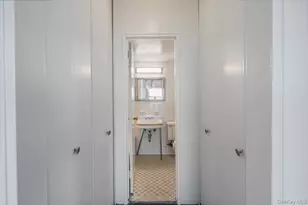 89-15 Parsons Blvd, Jamaica, NY 11432 - Photo 9