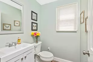 2 Lafayette Dr, Shirley, NY 11967 - Photo 9