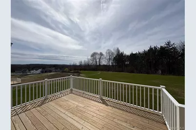 21 Dartmouth Drive, Poughkeepsie, NY 12603 - Photo 3