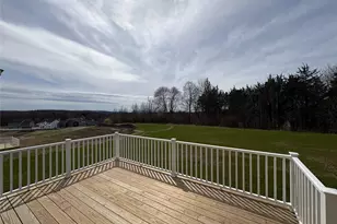 21 Dartmouth Dr, Poughkeepsie, NY 12603 - Photo 3