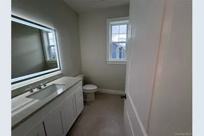 21 Dartmouth Drive, Poughkeepsie, NY 12603 - Photo 9