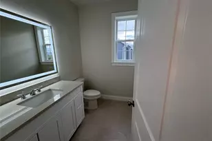 21 Dartmouth Dr, Poughkeepsie, NY 12603 - Photo 9