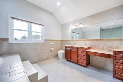 6 Garden Circle, Syosset, NY 11791 - Photo 21