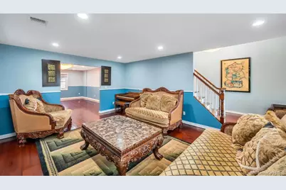 6 Garden Circle, Syosset, NY 11791 - Photo 7